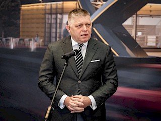 Fotogaléria k článku "Robert Fico: Keď Slovnaft vráti ropu do štátnych hmotných rezerv, môžeme zrušiť stav ropnej núdze"
