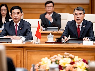 Fotogaléria k článku "Robert Fico v Hanoji: Slovensko a Vietnam majú potenciál najmä na rozvoj spolupráce v oblasti atómovej energie a zbrojárskeho priemyslu"