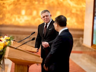 Fotogaléria k článku "Robert Fico v Hanoji: Slovensko a Vietnam majú potenciál najmä na rozvoj spolupráce v oblasti atómovej energie a zbrojárskeho priemyslu"