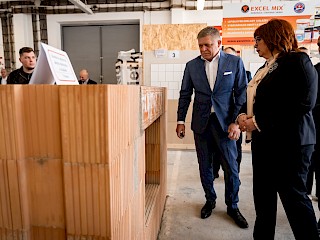 Fotogaléria k článku "Robert Fico: Za minútu nájdete desať právnikov, ale jedného remeselníka hľadáte desať dní"
