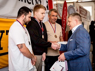 Fotogaléria k článku "Robert Fico: Za minútu nájdete desať právnikov, ale jedného remeselníka hľadáte desať dní"