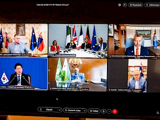 Fotogaléria k článku "Medzinárodné rokovania o Hormuzskom prielive a energetickej bezpečnosti"