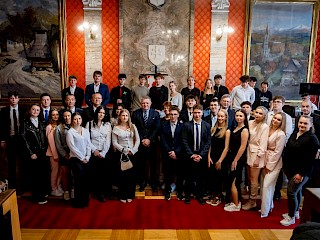 Fotogaléria k článku "Predseda vlády SR Robert Fico diskutoval so študentmi v Ružomberku"