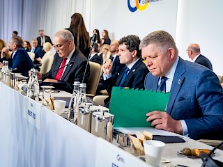 Fotogaléria k článku "Robert Fico na samite EPC: Európa si uvedomuje, že sa musí postarať sama o seba"