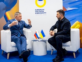 Fotogaléria k článku "Robert Fico na samite EPC: Európa si uvedomuje, že sa musí postarať sama o seba"