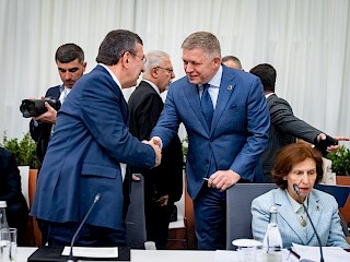 Fotogaléria k článku "Robert Fico na samite EPC: Európa si uvedomuje, že sa musí postarať sama o seba"