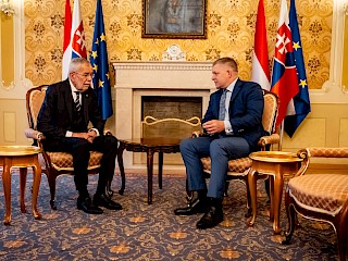 Fotogaléria k článku "Predseda vlády SR Robert Fico rokoval s rakúskym prezidentom Alexandrom Van der Bellenom"