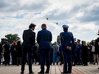 Fotogaléria k článku "Predseda vlády SR Robert Fico na medzinárodnom veľtrhu IDEB"