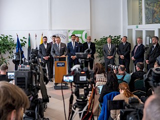 Fotogaléria k článku "R. Fico: Urobme všetko preto, aby sa Handlová 2024 nezopakovala"