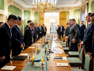 Fotogaléria k článku "Predseda vlády SR R. Fico prijal prvého podpredsedu parlamentu Číny Li Chung-čunga"