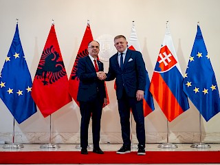 Fotogaléria k článku "Predseda vlády SR Robert Fico sa stretol s prezidentom Albánska Bajramom Begajom"