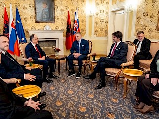 Fotogaléria k článku "Predseda vlády SR Robert Fico sa stretol s prezidentom Albánska Bajramom Begajom"