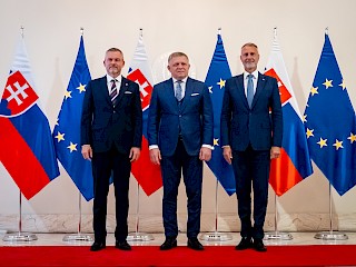 Fotogaléria k článku "R. Fico: Traja slovenskí najvyšší ústavní činitelia sú spolu"