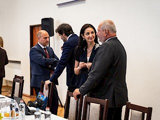 Fotogaléria k článku "Výjazdové rokovanie vlády SR v Haniske: Vyše 2,9 mil. eur pre regióny Košice-okolie, Spišská Nová Ves a Gelnica"