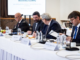 Fotogaléria k článku "Výjazdové rokovanie vlády SR v Haniske: Vyše 2,9 mil. eur pre regióny Košice-okolie, Spišská Nová Ves a Gelnica"