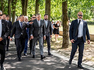 Fotogaléria k článku "R. Fico: Vojenské cintoríny nemôžu byť len mauzóleami, ale živou pripomienkou slobody"