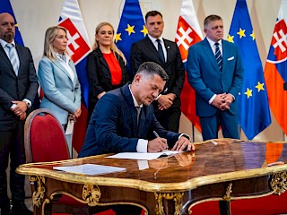 Fotogaléria k článku "R. Fico: Na prelome augusta a septembra sa začnú zapínať pece v Žiari nad Hronom"