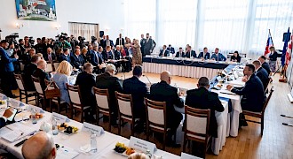 Výjazdové rokovanie vlády v Uhrovci prinieslo do regiónu viac ako 3 milióny eur na rozvoj infraštruktúry, zdravotníctva, školstva a cestovného ruchu