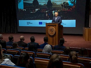 Fotogaléria k článku "R. Fico: Nová nemocnica v Martine má hotovú hrubú stavbu a vláda garantuje pokračovanie výstavby aj v roku 2027"