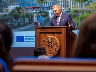 Fotogaléria k článku "R. Fico: Nová nemocnica v Martine má hotovú hrubú stavbu a vláda garantuje pokračovanie výstavby aj v roku 2027"