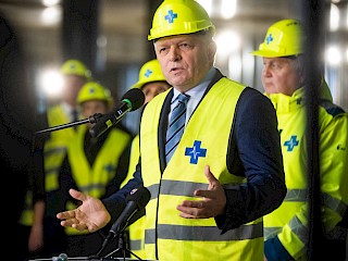 Fotogaléria k článku "R. Fico: Nová nemocnica v Martine má hotovú hrubú stavbu a vláda garantuje pokračovanie výstavby aj v roku 2027"