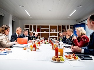 Fotogaléria k článku "R. Fico: Premiéri V4 majú rovnaký záujem, a to je riešenie vysokých cien elektrickej energie"
