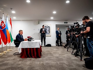 Fotogaléria k článku "R. Fico: Premiéri V4 majú rovnaký záujem, a to je riešenie vysokých cien elektrickej energie"