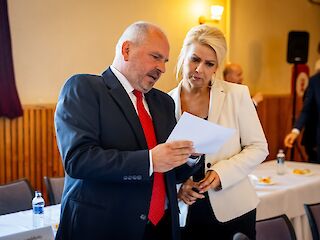 Fotogaléria k článku "Vláda v Dubovom podporila rozvoj regiónov Turca, Oravy a severného Slovenska sumou viac ako 2,3 milióna eur"