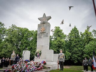 Fotogaléria k článku "Premiér odmieta spájanie súčasných udalostí s dianím počas druhej svetovej vojny"