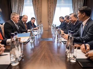 Fotogaléria k článku "Predseda vlády SR Robert Fico rokoval v Moskve s generálnym tajomníkom Komunistickej strany Vietnamu"