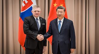 Predseda vlády SR Robert Fico rokoval v Moskve s prezidentom Čínskej ľudovej republiky