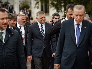 Fotogaléria k článku "Premiér mal na samite EPS v Tirane viacero stretnutí, rokoval aj s K. Kallasovou"