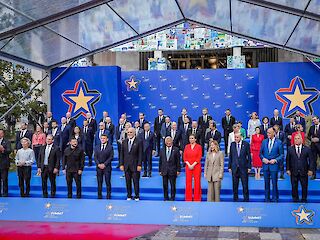 Fotogaléria k článku "Premiér mal na samite EPS v Tirane viacero stretnutí, rokoval aj s K. Kallasovou"