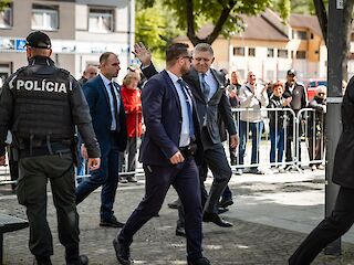 Fotogaléria k článku "Premiér sa v súvislosti s atentátom zúčastní len na nevyhnutných úkonoch"