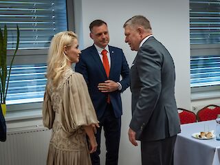 Fotogaléria k článku "Premiér sa v súvislosti s atentátom zúčastní len na nevyhnutných úkonoch"