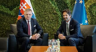 Premiér: Nastal obrovský rozmach obranného priemyslu a výroby munície v SR