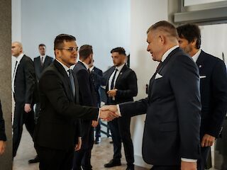 Fotogaléria k článku "Premiér: Nastal obrovský rozmach obranného priemyslu a výroby munície v SR"