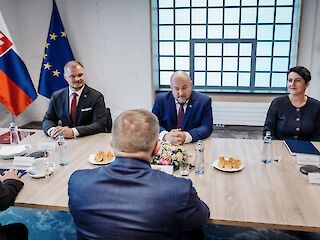 Fotogaléria k článku "Predseda vlády SR Robert Fico na Ministerstve cestovného ruchu a športu SR"
