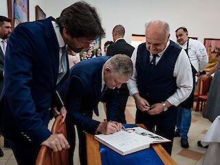 Fotogaléria k článku "Vláda sumou viac ako dva a pol milióna eur prispeje k rozvoju okresov Prešov a Sabinov"
