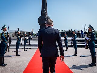 Fotogaléria k článku "Predseda vlády SR Robert Fico pokračuje tretím dňom návštevy Strednej Ázie"