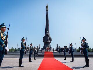 Fotogaléria k článku "Predseda vlády SR Robert Fico pokračuje tretím dňom návštevy Strednej Ázie"