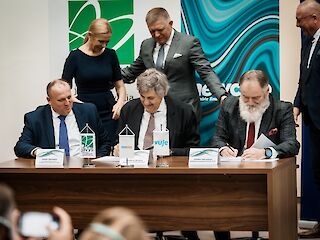 Fotogaléria k článku "Robert Fico: Modulárny reaktor IV. generácie posúva Slovensko do jadrovej budúcnosti"