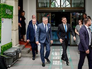 Fotogaléria k článku "Robert Fico: EIA naštartovala rozostavanie Slovenska a veľkých infraštruktúrnych projektov za miliardy eur"
