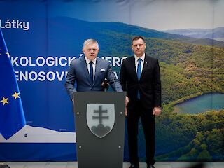 Fotogaléria k článku "Robert Fico: EIA naštartovala rozostavanie Slovenska a veľkých infraštruktúrnych projektov za miliardy eur"