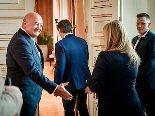 Fotogaléria k článku "Predseda vlády SR Robert Fico a rakúsky spolkový kancelár Christian Stocker sa stretli vo Viedni"