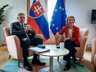 Fotogaléria k článku "Robert Fico po rokovaní s predsedníčkou EK: Slovensko bude žiadať kompenzácie a výnimky"
