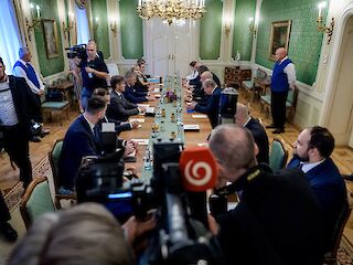 Fotogaléria k článku "Predseda vlády Slovenskej republiky absolvoval bilaterálne stretnutie s prezidentom Maďarska"