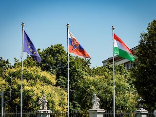 Fotogaléria k článku "Predseda vlády Slovenskej republiky absolvoval bilaterálne stretnutie s prezidentom Maďarska"