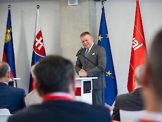 Fotogaléria k článku "Premiér Robert Fico otvoril na Orave nový závod spoločnosti Hoval"