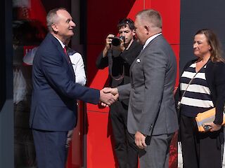 Fotogaléria k článku "Premiér Robert Fico otvoril na Orave nový závod spoločnosti Hoval"